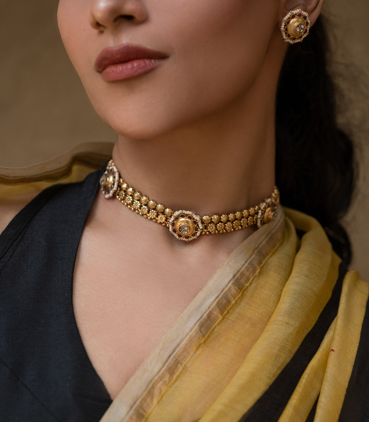 Elegant 92.5 Silver Neckpiece and Earrings