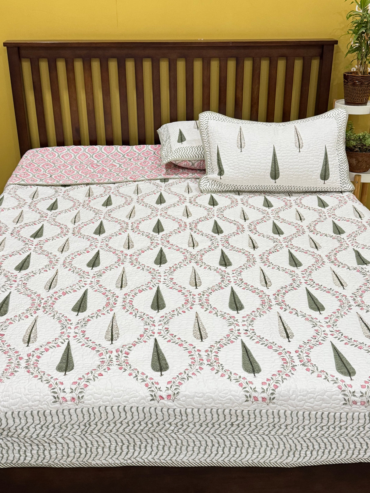 KING Size Quilted Blockprint REVERSIBLE Mulmul Bedcover (108*108 inches)