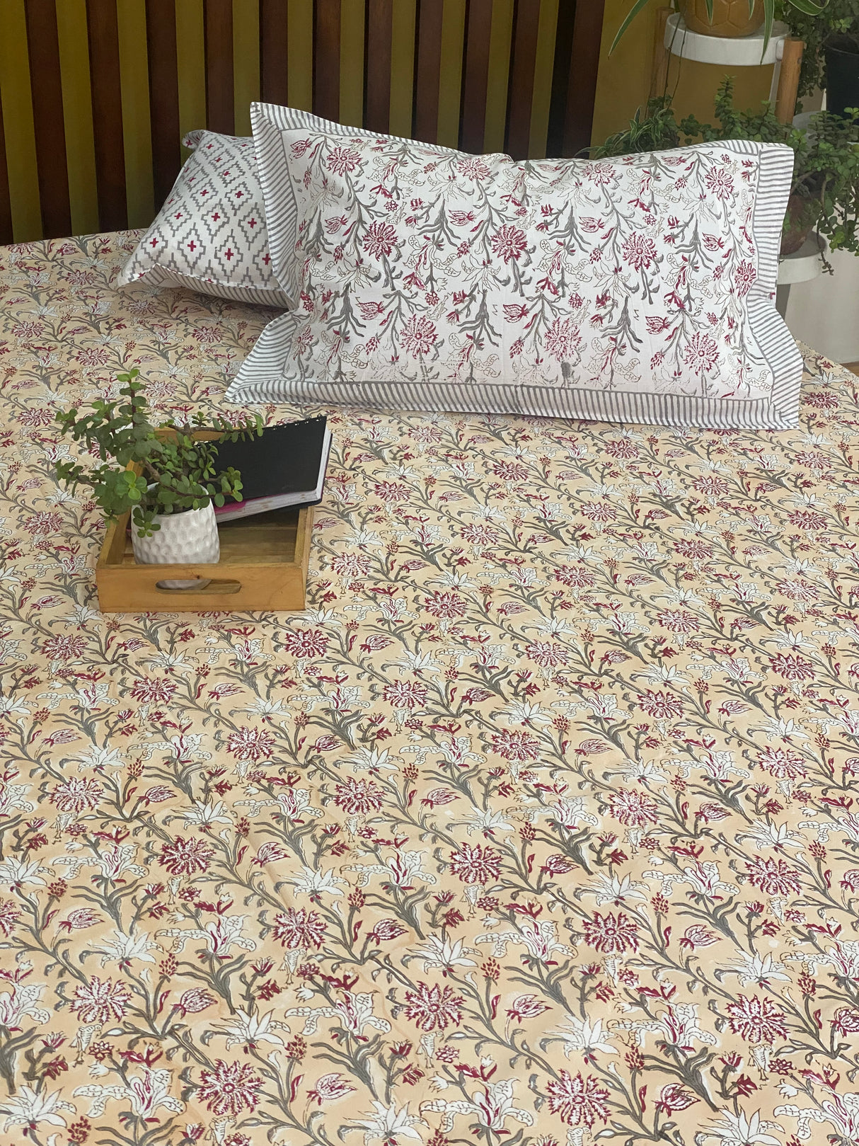 Blockprint Bedsheet & Quilt Set