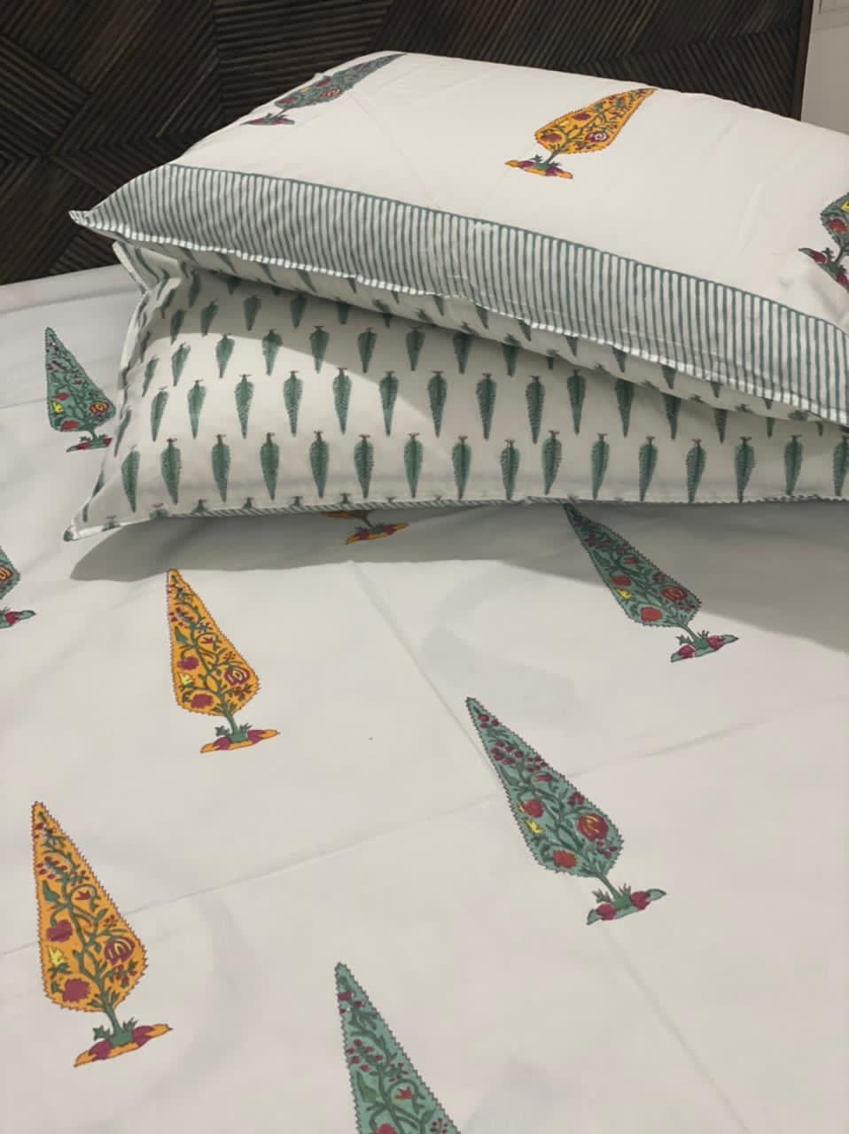 Blockprint Bedsheet & Quilt Set