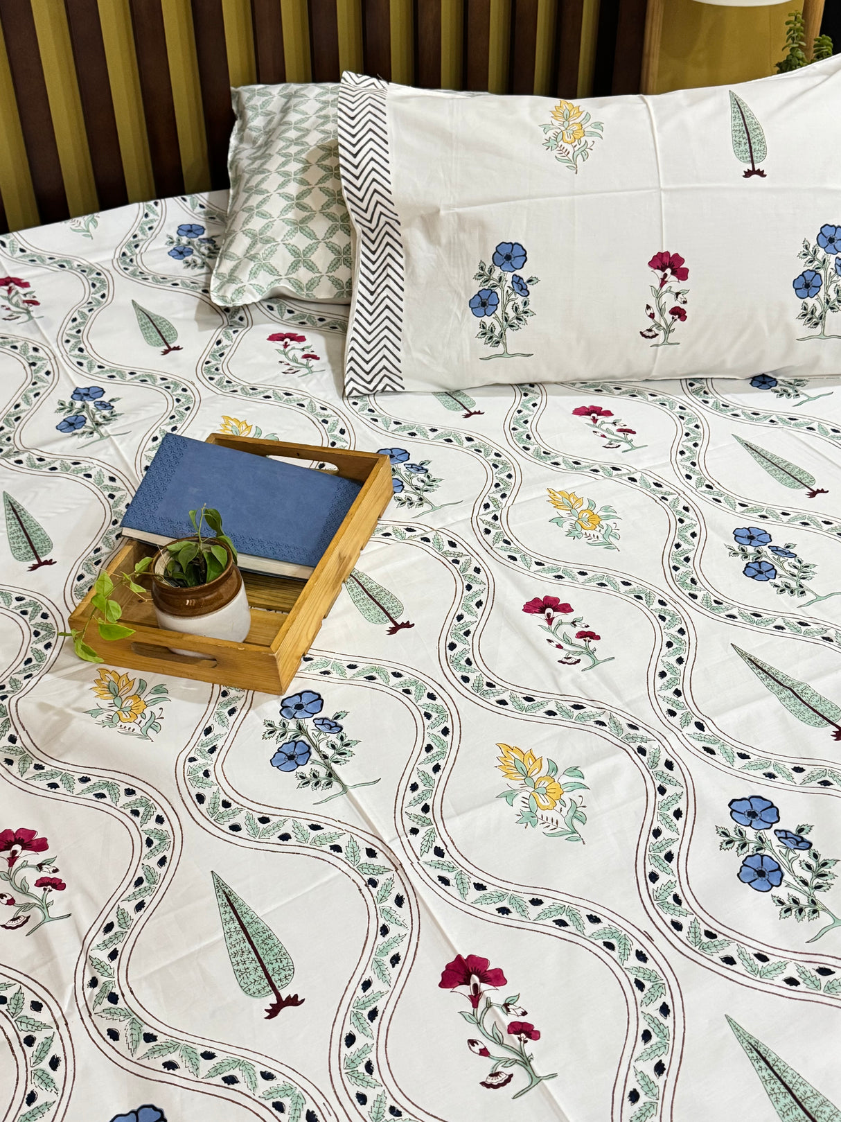 Blockprint Bedsheet & Quilt Set