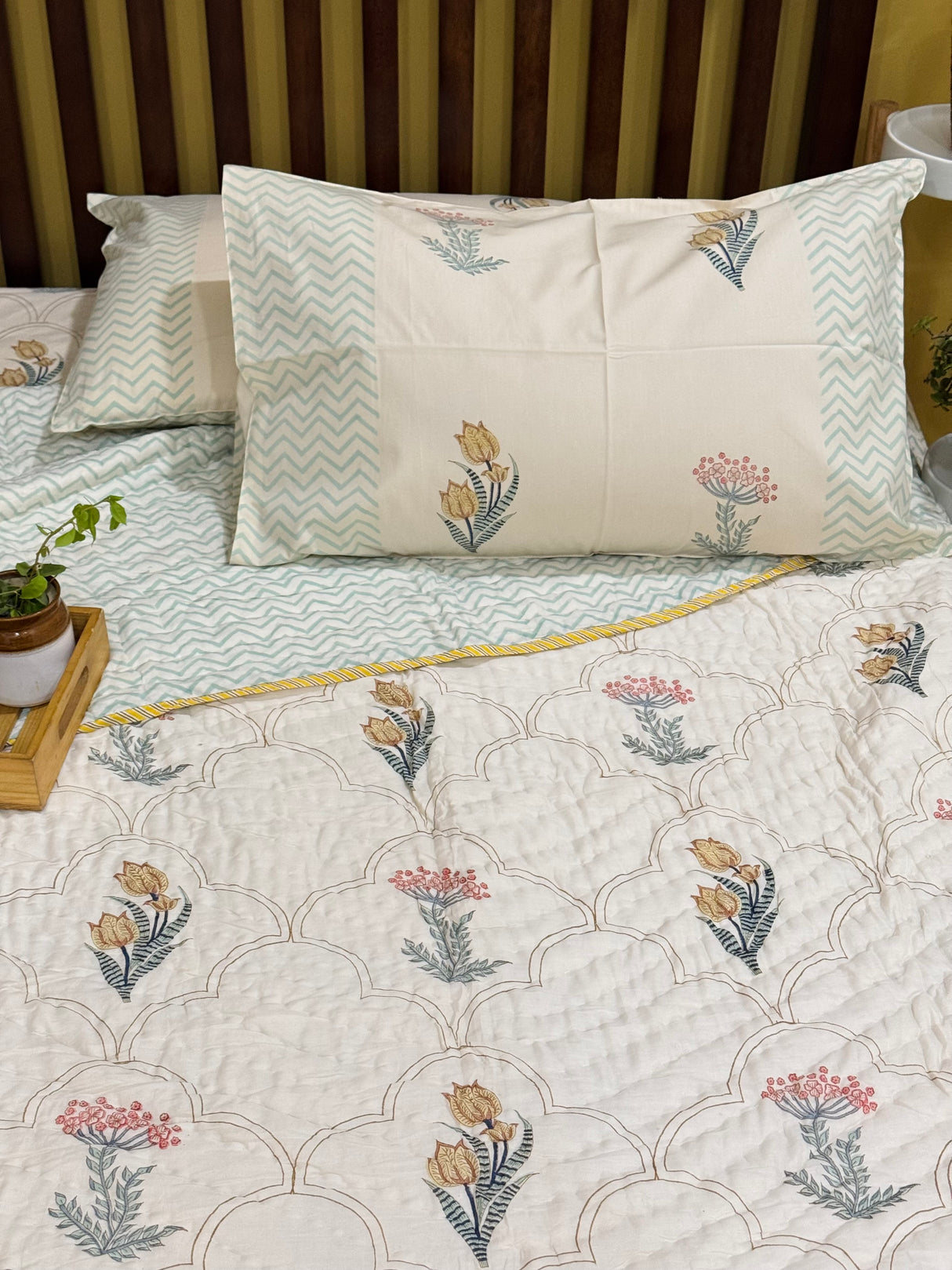 Blockprint Bedsheet & Quilt Set