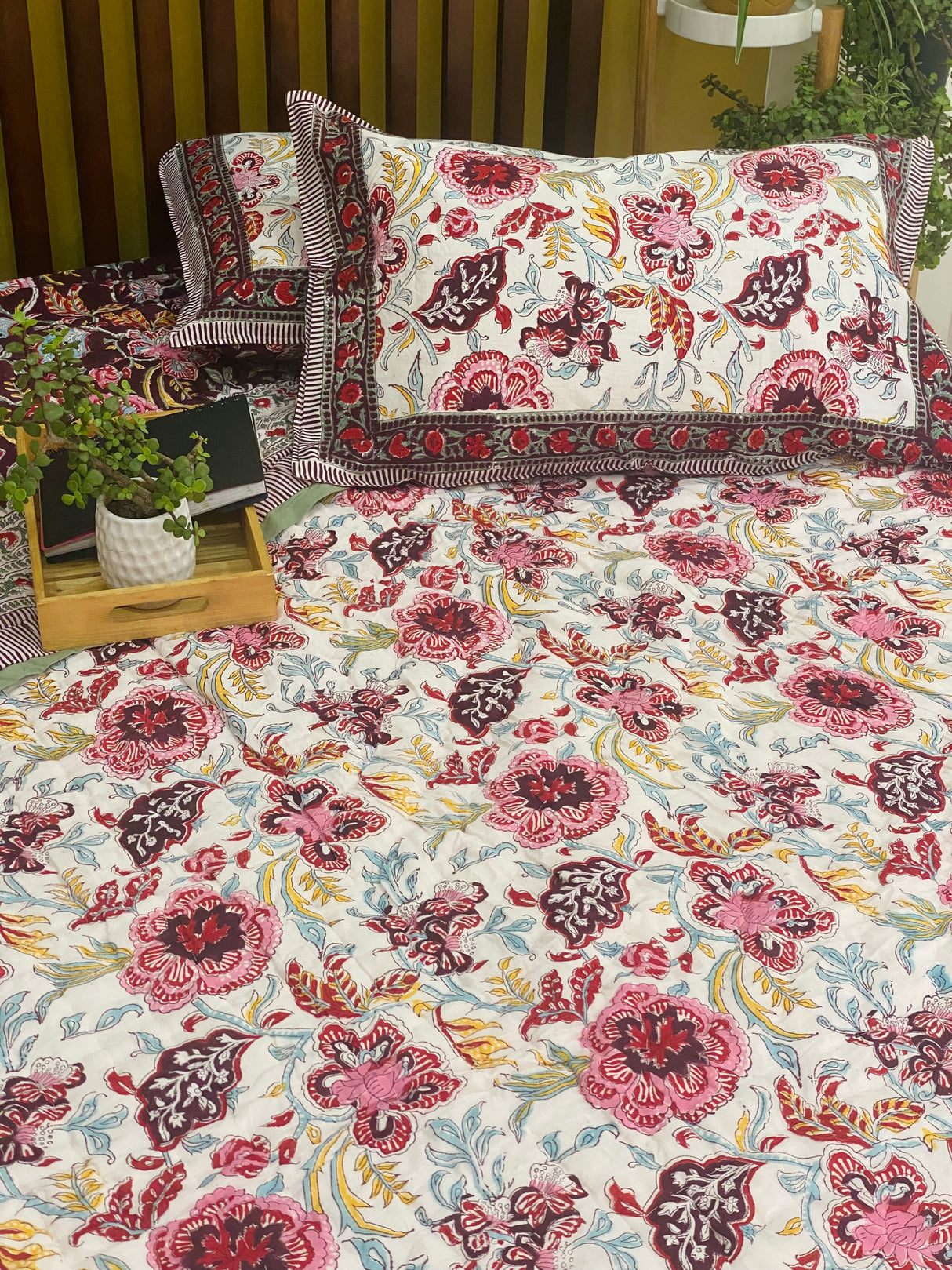 Blockprint Bedsheet & Quilt Set