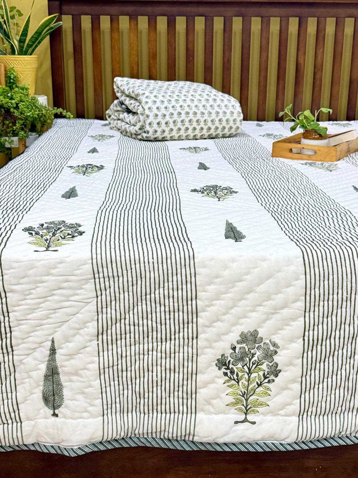 Blockprint Mulmul Reversible Quilt