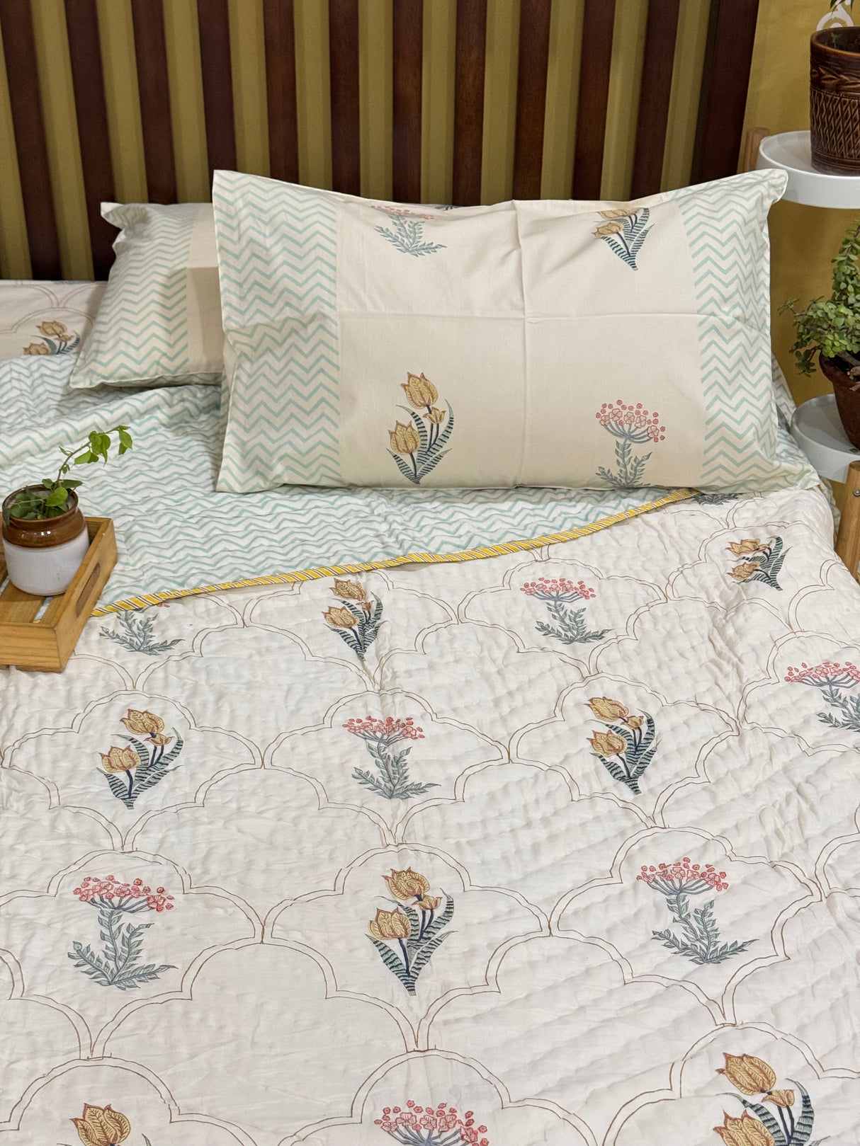 Blockprint Bedsheet & Quilt Set