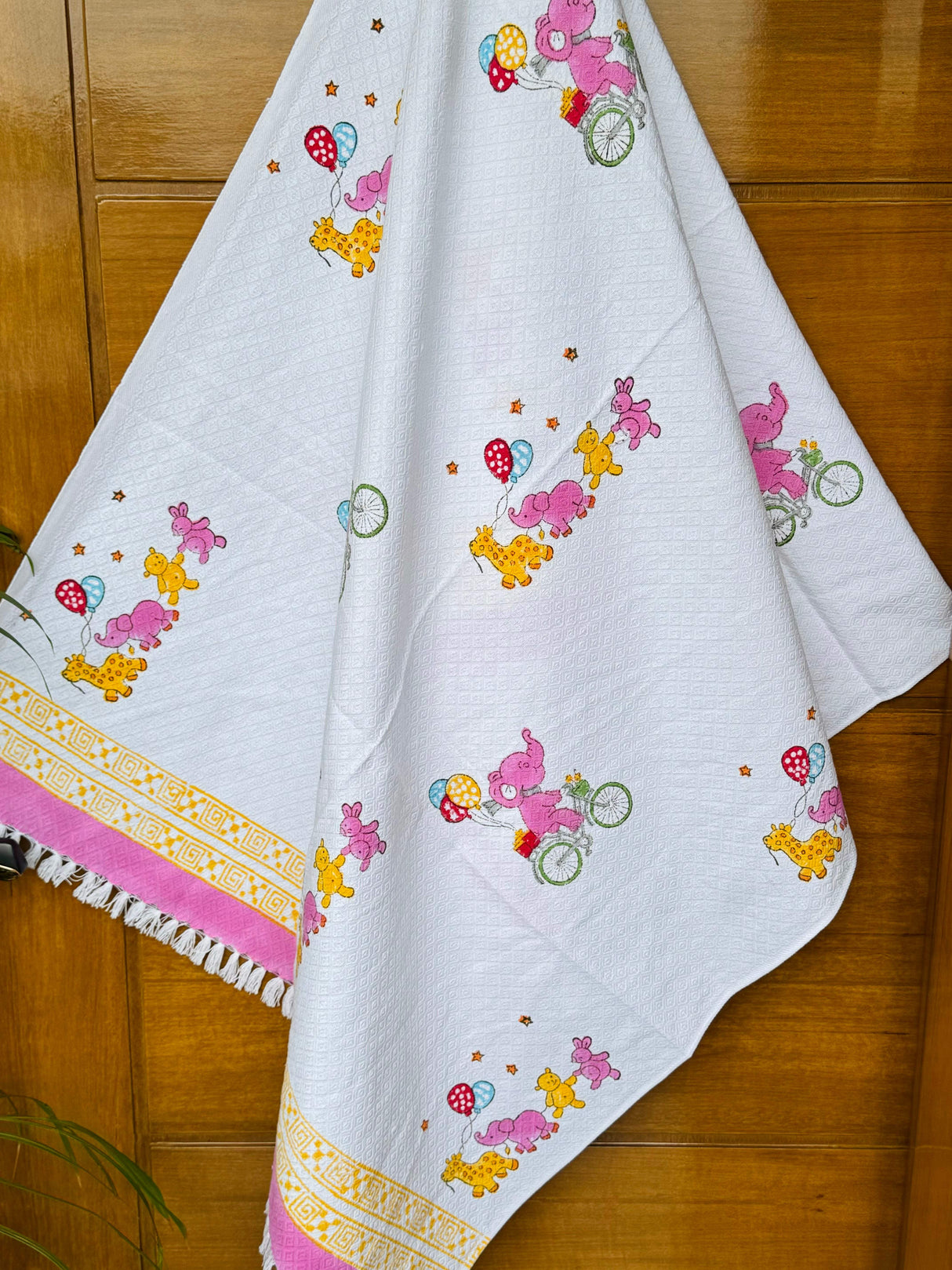 Soft Cotton elephant Towel – Quick-Dry, Ideal Party Favor