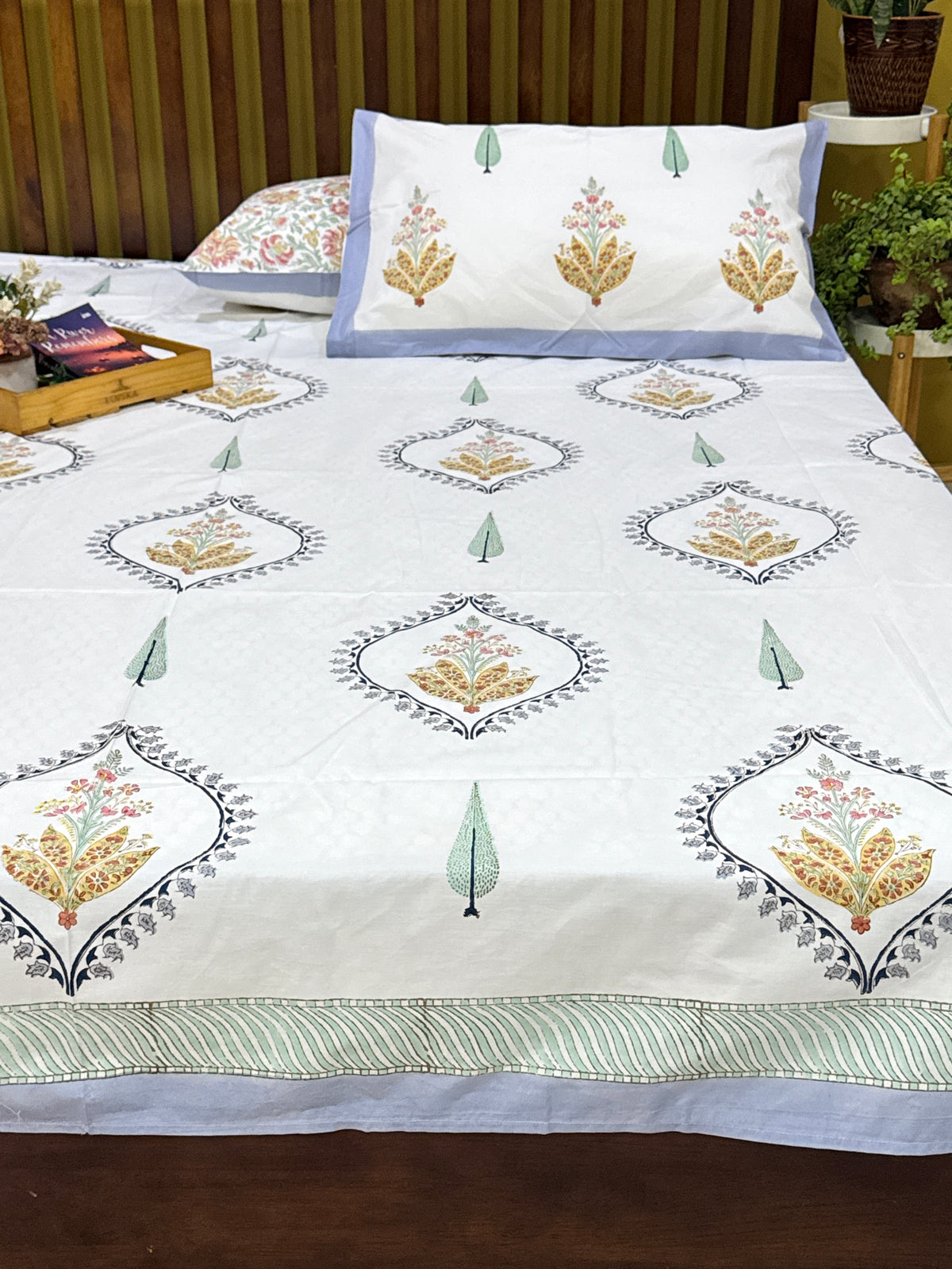 Handmade cotton bedsheet with cypress motifs