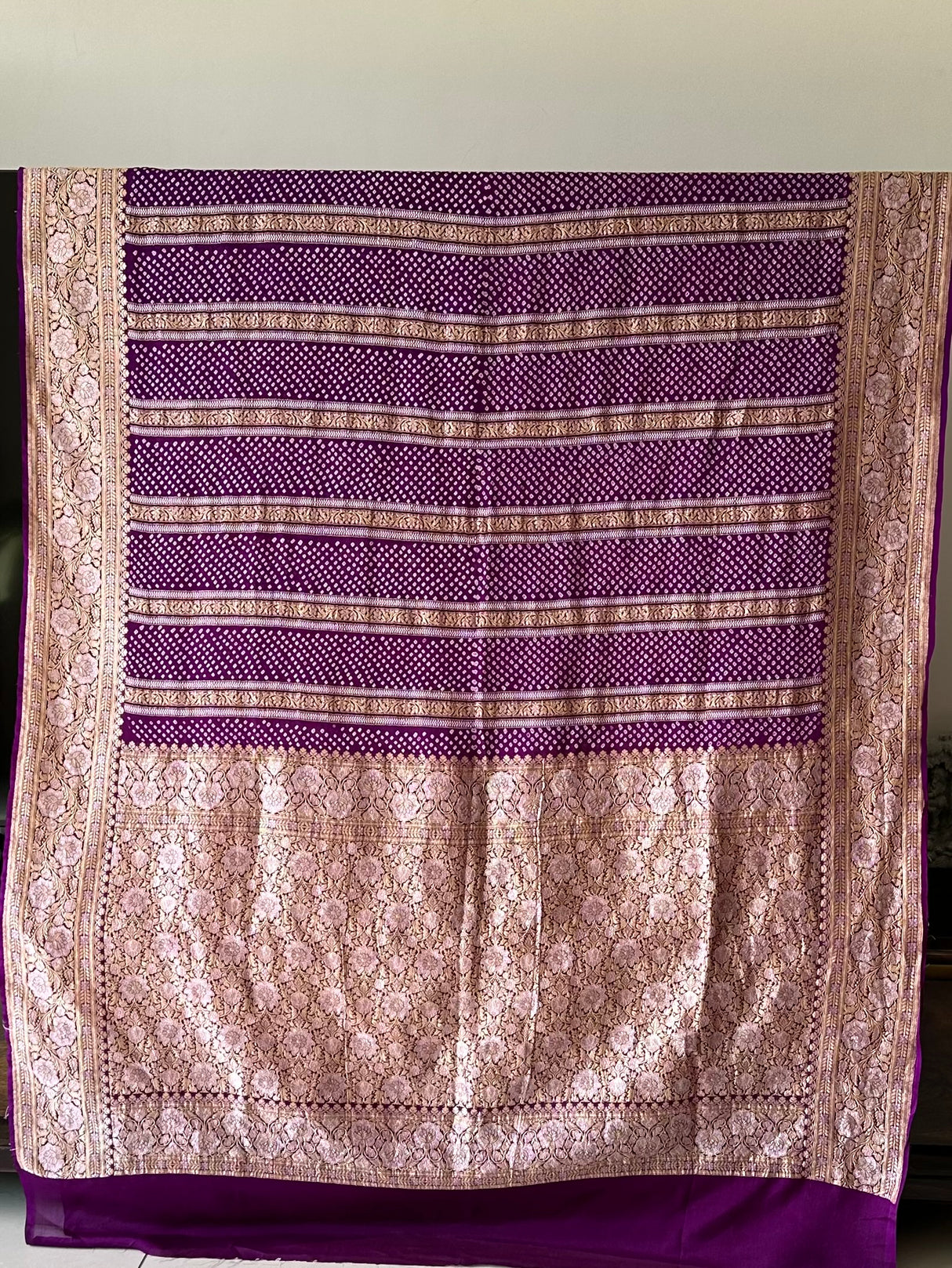 Luxurious Purple Handloom Pure Banarsi Georgette Bandhani Saree with Pure Banarsi silk Blouse Piece