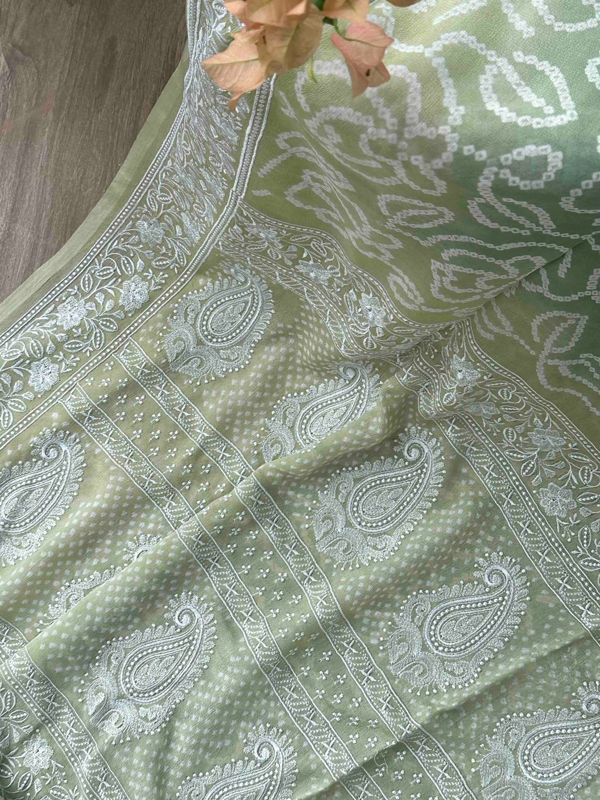 Light Green Pure Banarsee Georgette Bandhani Saree with Machine Embroidery