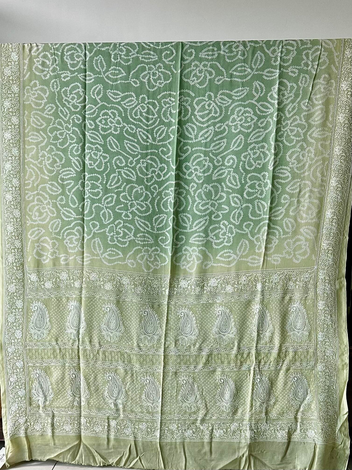 Light Green Pure Banarsee Georgette Bandhani Saree with Machine Embroidery