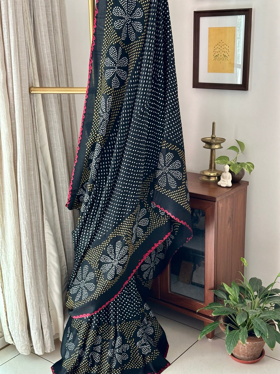 Black Floral Pure Gajji Silk Bandhani Saree