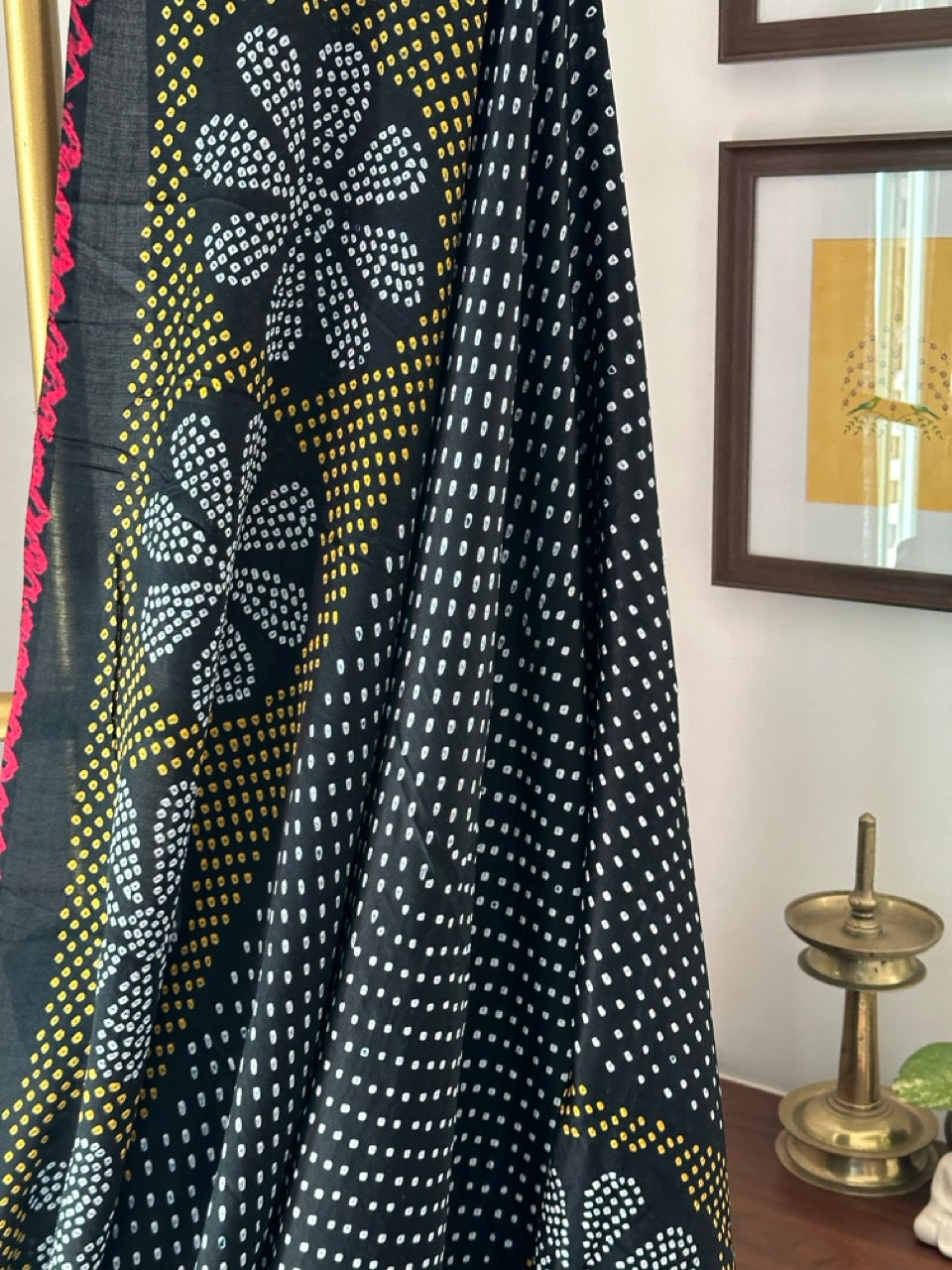 Black Floral Pure Gajji Silk Bandhani Saree