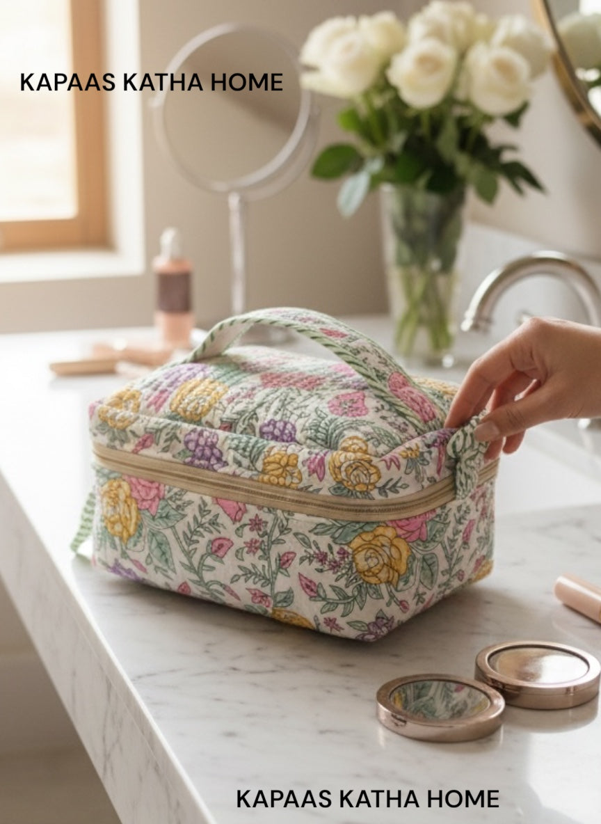 lightweight-cotton-handcrafted-tote-bag-with-zip