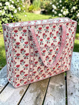 lightweight-handcrafted-tote-bag-easy-carry