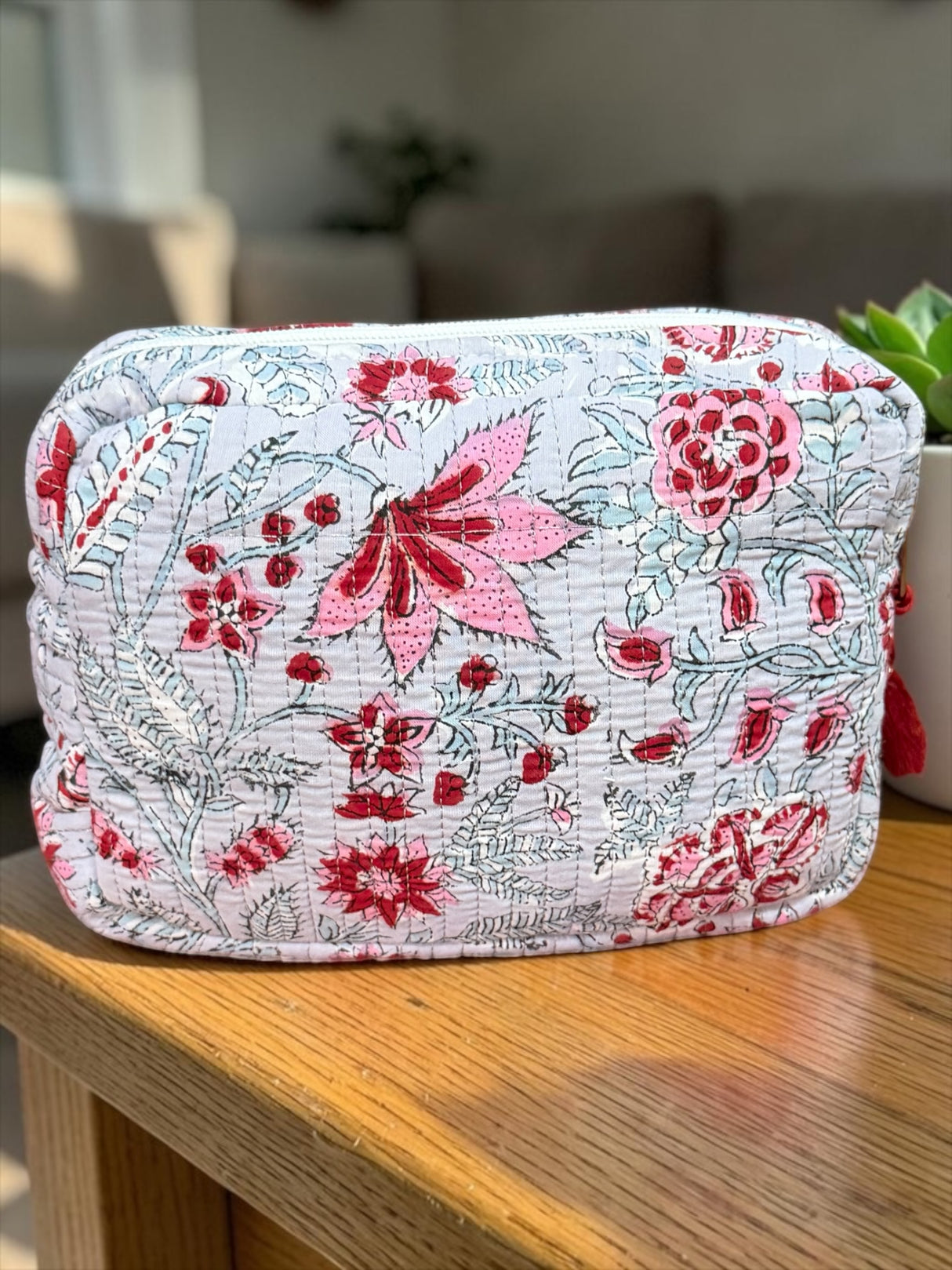 Premium Floral Pattern Lightweight Travel Makeup Pouch
