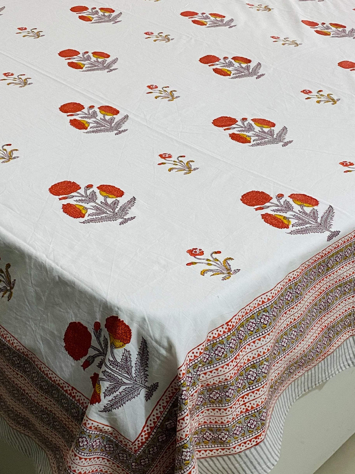 Premium Indian cotton bedsheet with elegant poppy flower print