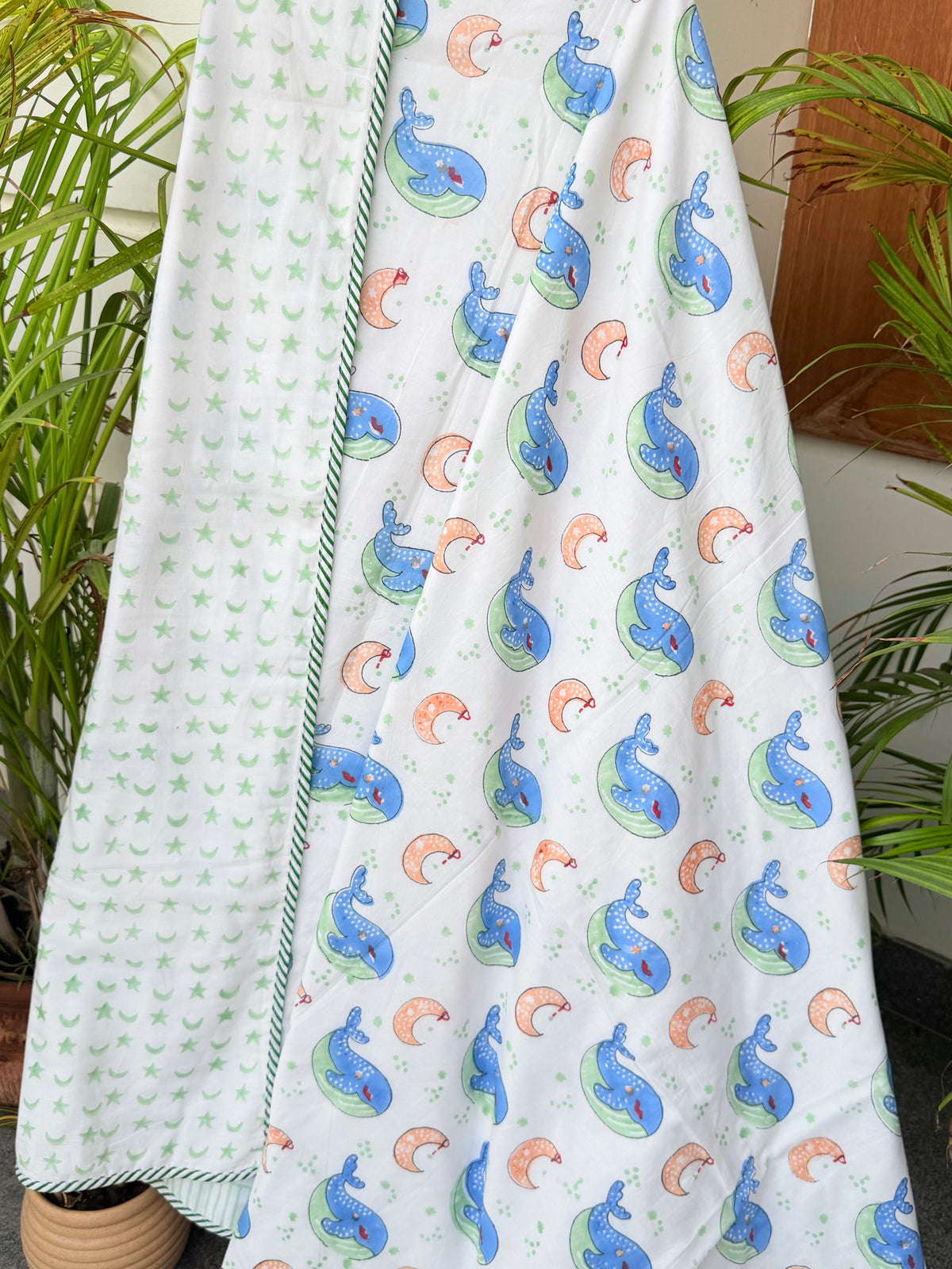Soft cotton kids’ dohar with cute dolphin print