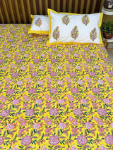 Yellow fitted bedsheet with elasticated edges