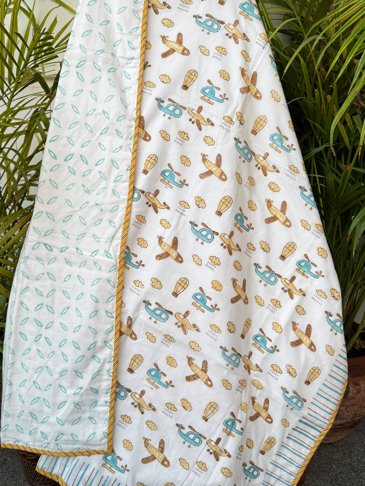 airplane-helicopter-print-kids-cotton-dohar