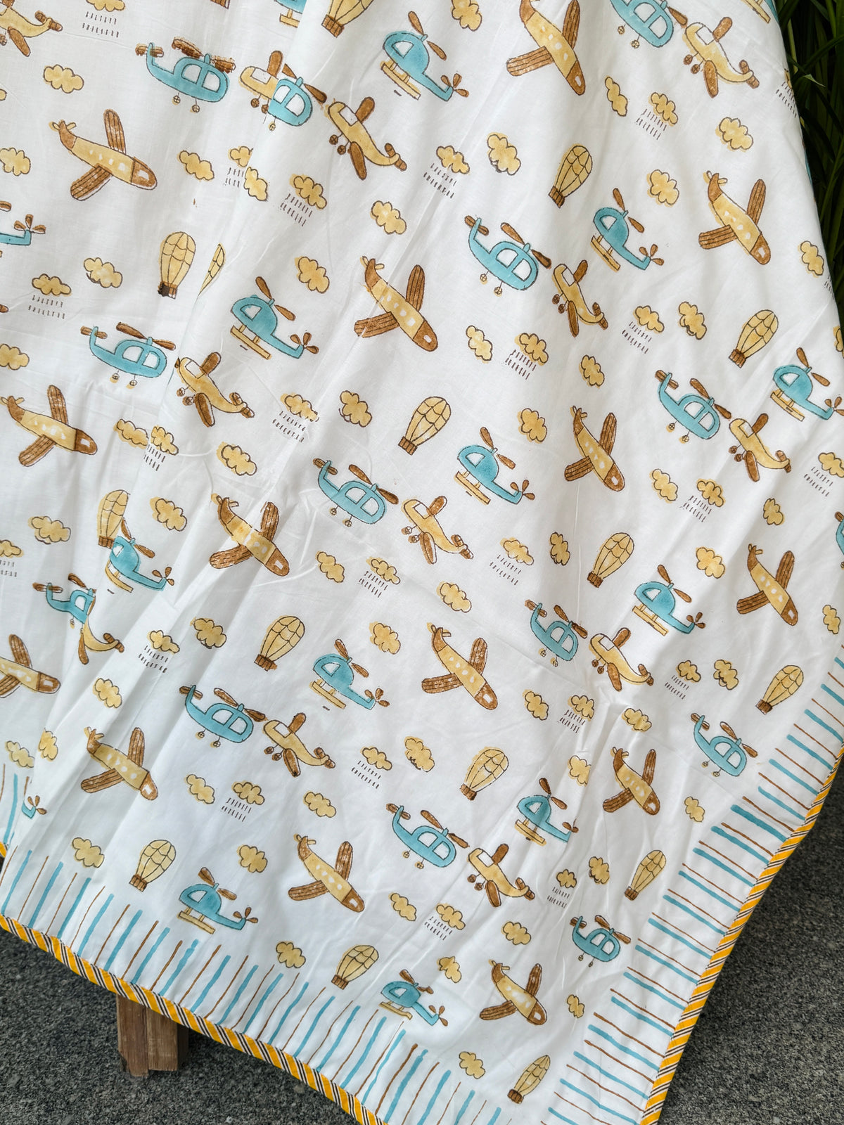 airplane-pattern-kids-cotton-dohar