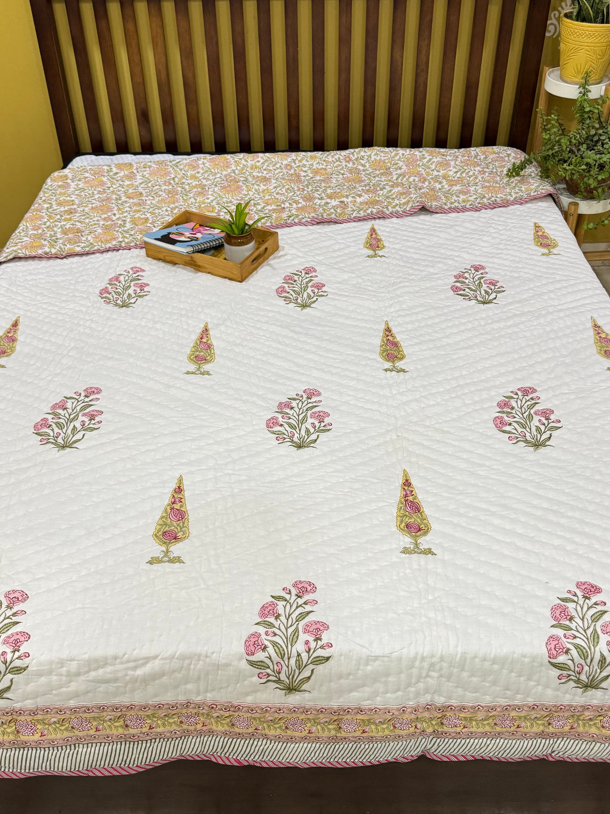 artisan-cloud-soft-mulmul-reversible-quilt-handblock-printed