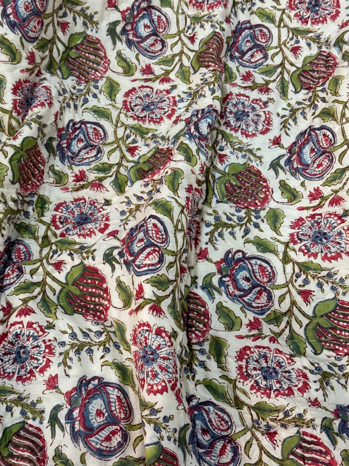 artisan-made-cotton-quilt-with-traditional-print