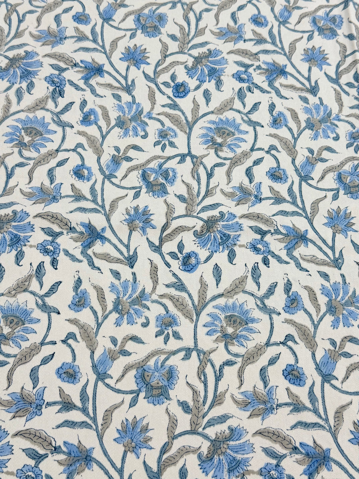 artisan-crafted-cotton-table-cover
