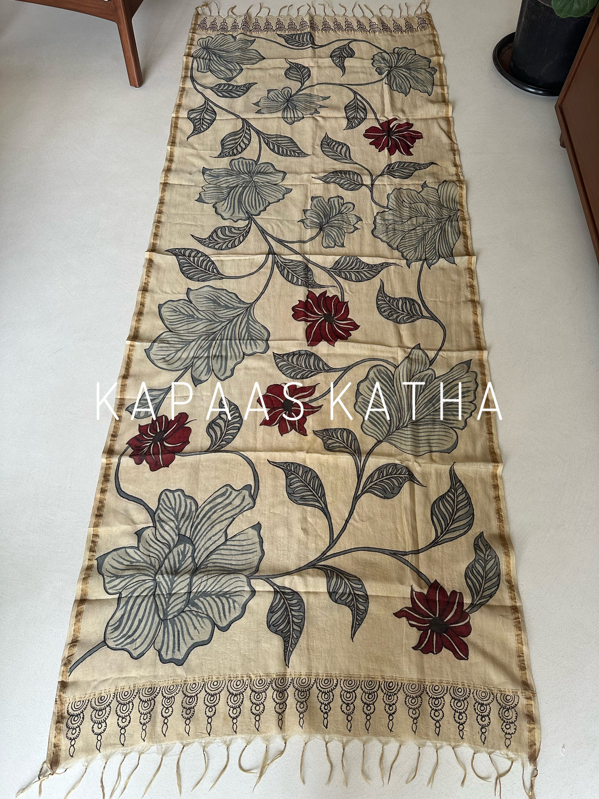 artisan-floral-chanderi-kalamkari-cotton-silk-dupatta