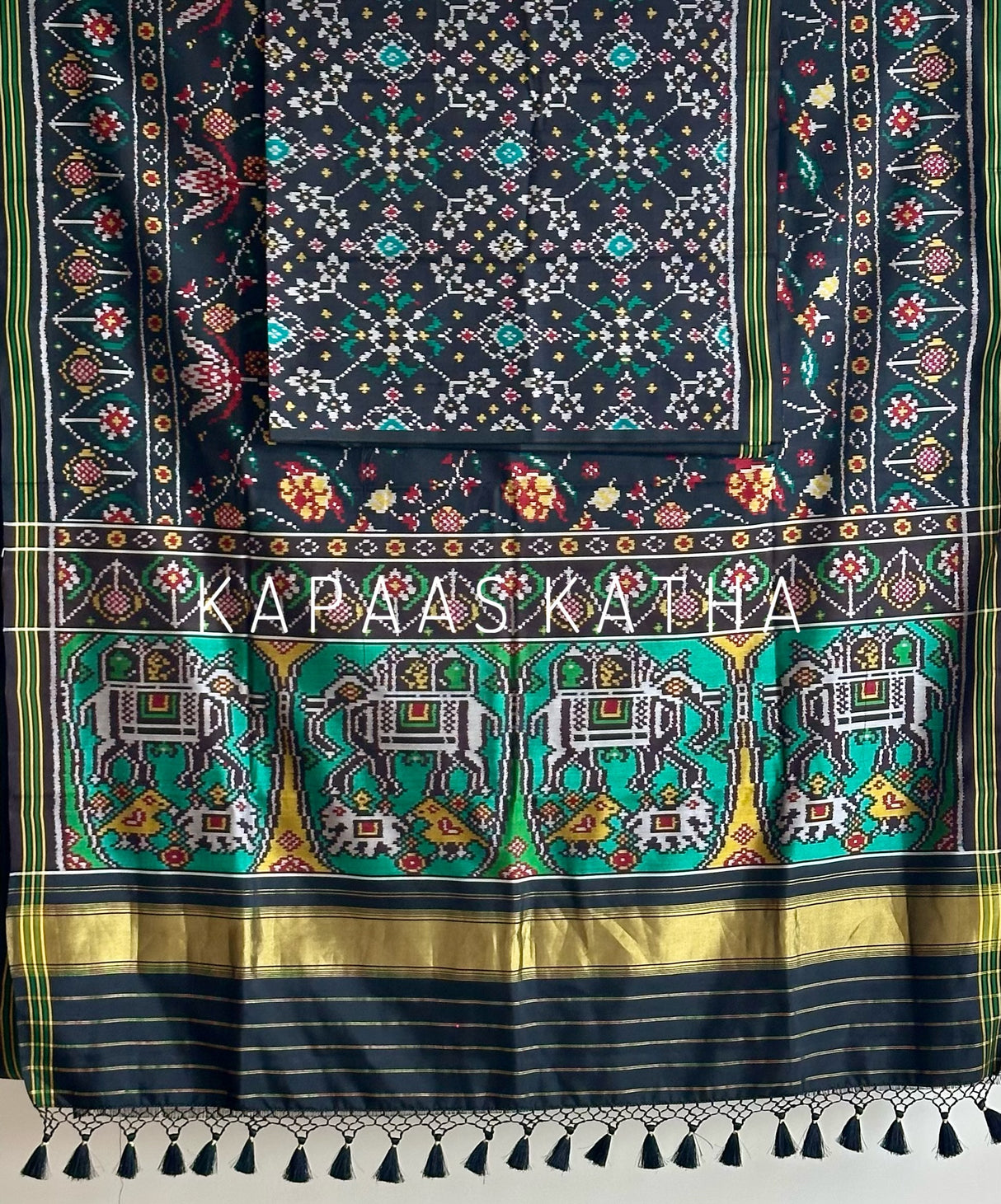artisan-lustrous-reign-handloom-mulberry-silk-ikat-saree