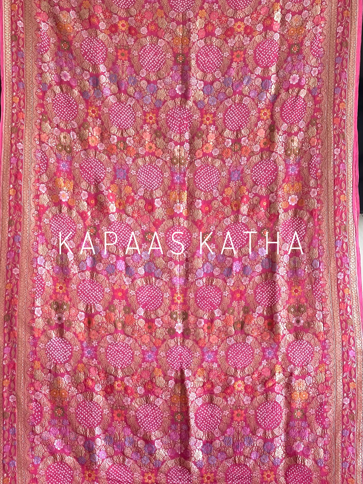 artisanal-banarasi-bandhani-drape