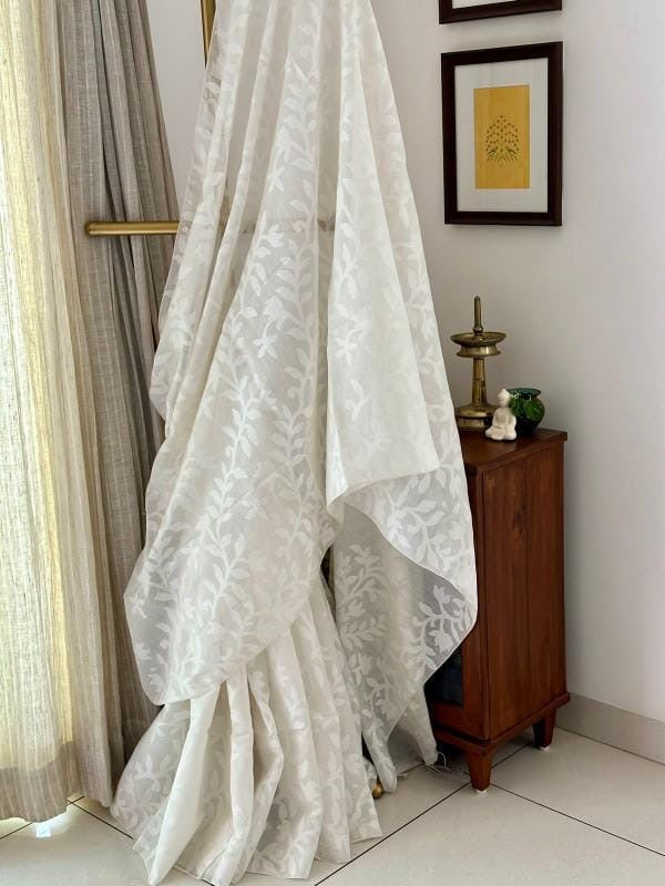 Off White Floral Cotton Saree made on Jacquard Loom