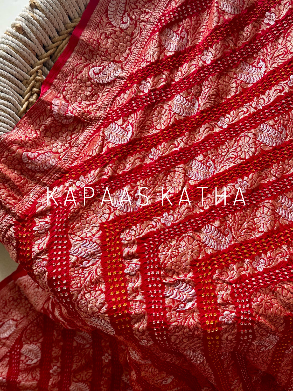 bandhani-banarasi-georgette-dupatta-handloom