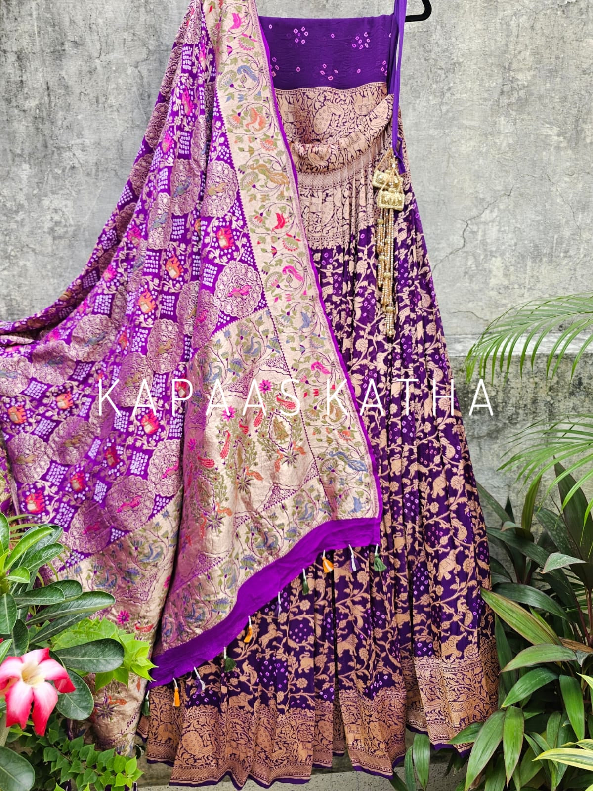 beautiful-and-vibrant-banarsi-georgette-bandhani-lehenga