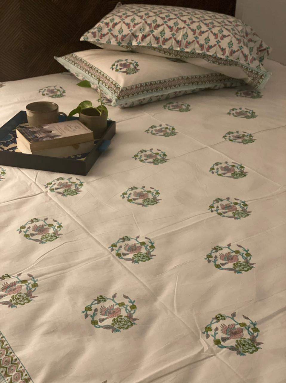 bedsheet with traditional print, fitted elastic and flat option