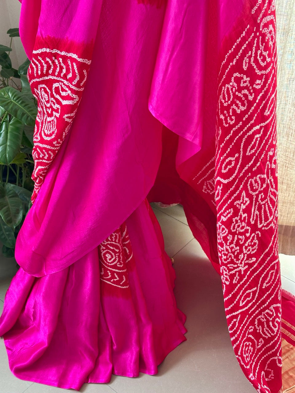 Rani Pink and Red Circle Theme Pure Gajji Silk Bandhani Saree