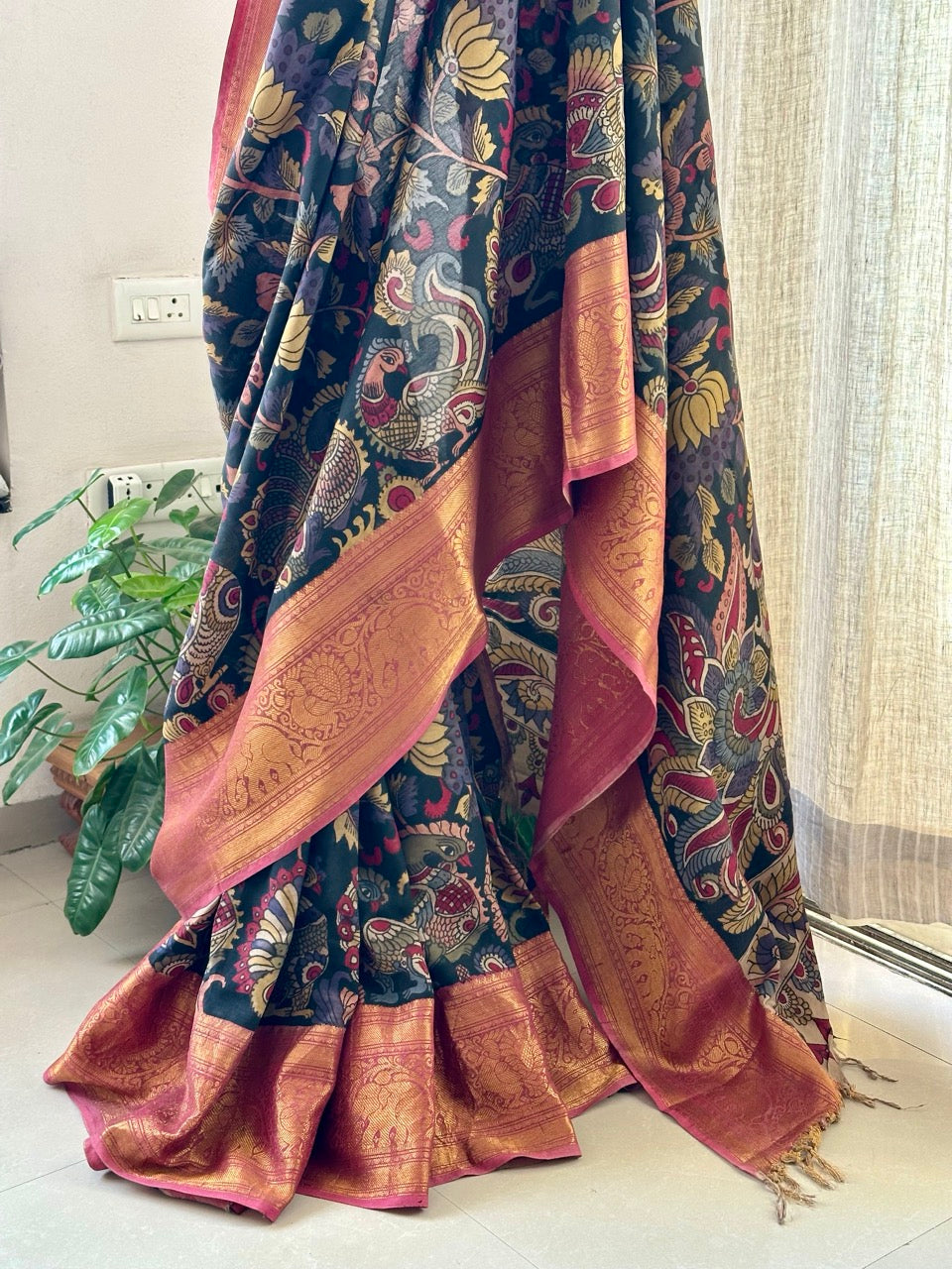 Peacock and Bird Theme Pattu Silk Kalamakari Saree in Black Colour