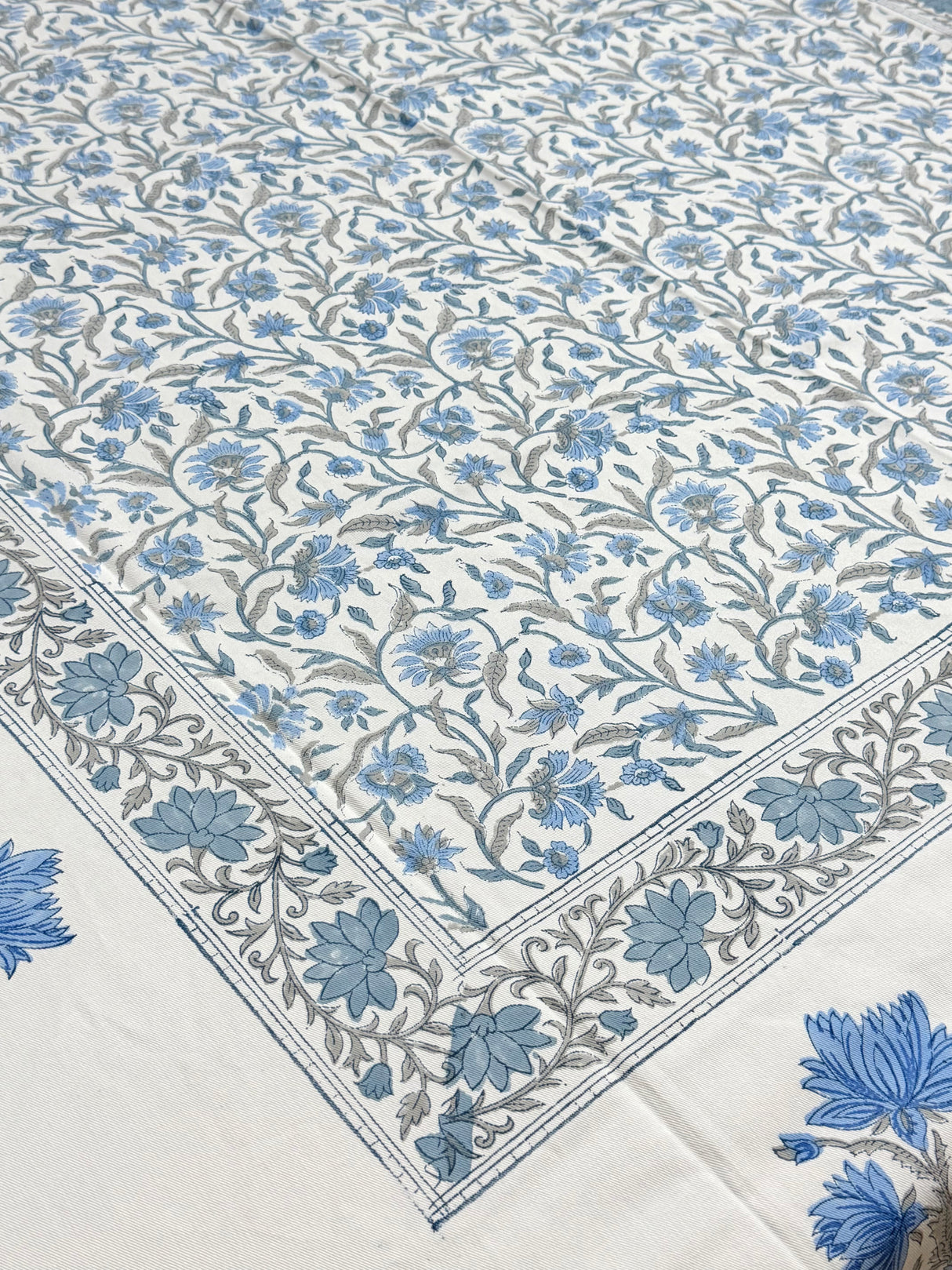 block-print-table-cover-fabric-texture