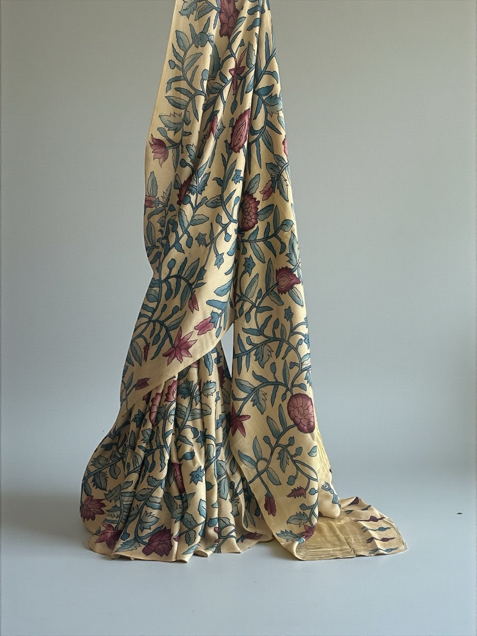 blossom-whisper-floral-gajji-silk-kalamkari-saree