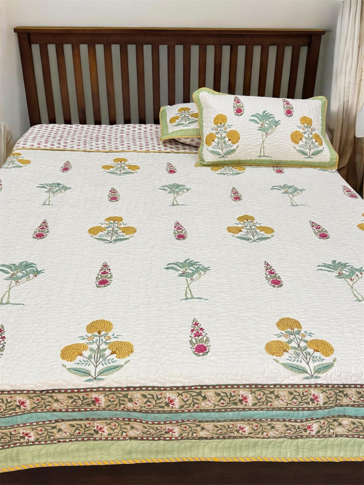 breathable-mulmul-king-bedspread
