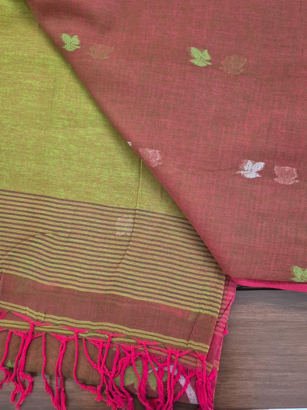 Elegant Mulmul Cotton Saree made on Jacquard Loom in Red and Green Colour