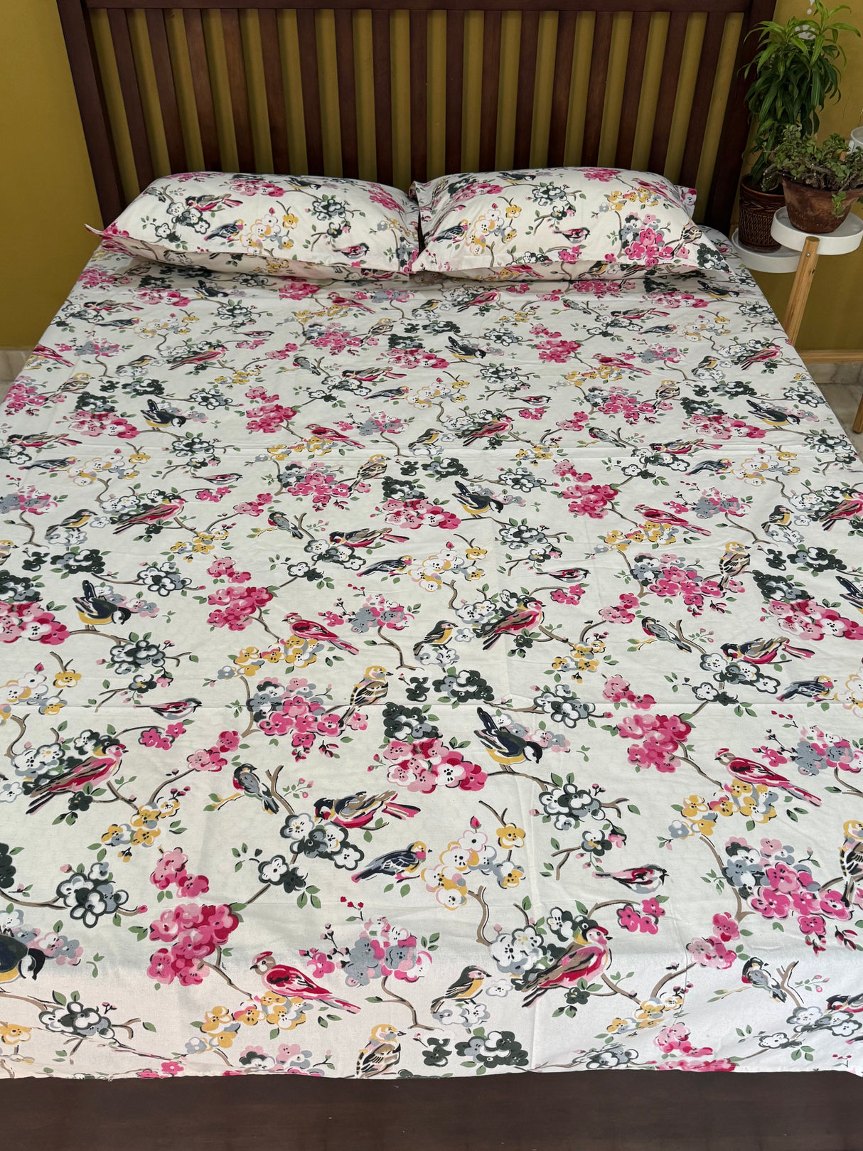 pure-cotton-bedsheets-with-floral-designs