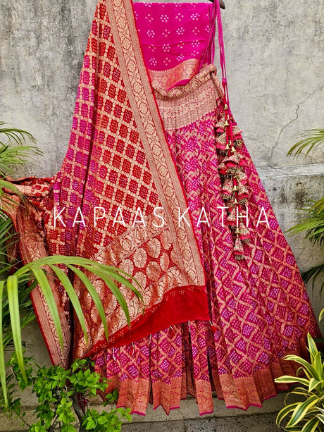 captivating-rani-pink-pure-banarsi-georgette-bandhani-lehenga-with-dupatta