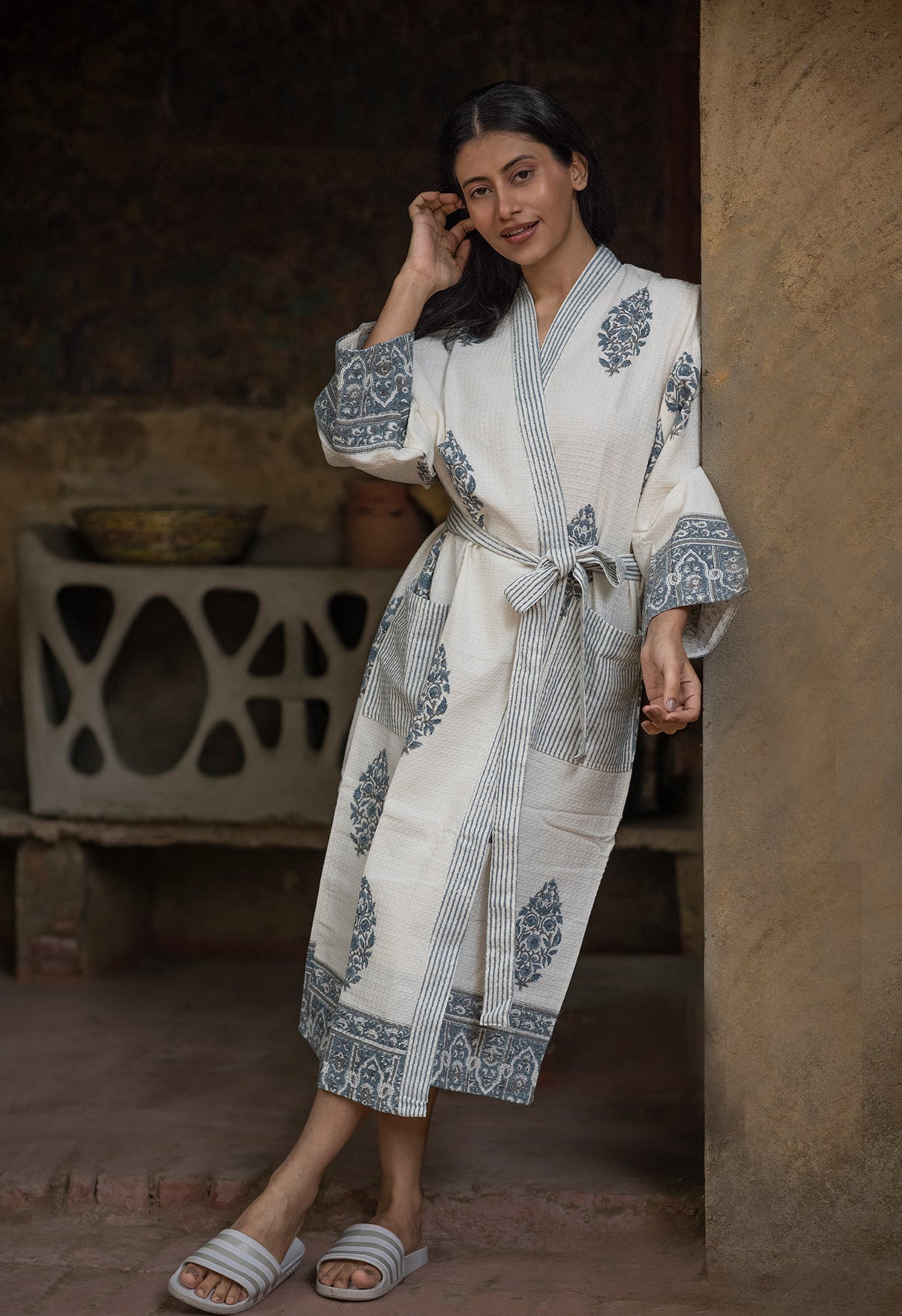 Mughal Floral Handblock Printed Cotton Waffle Bath Robe