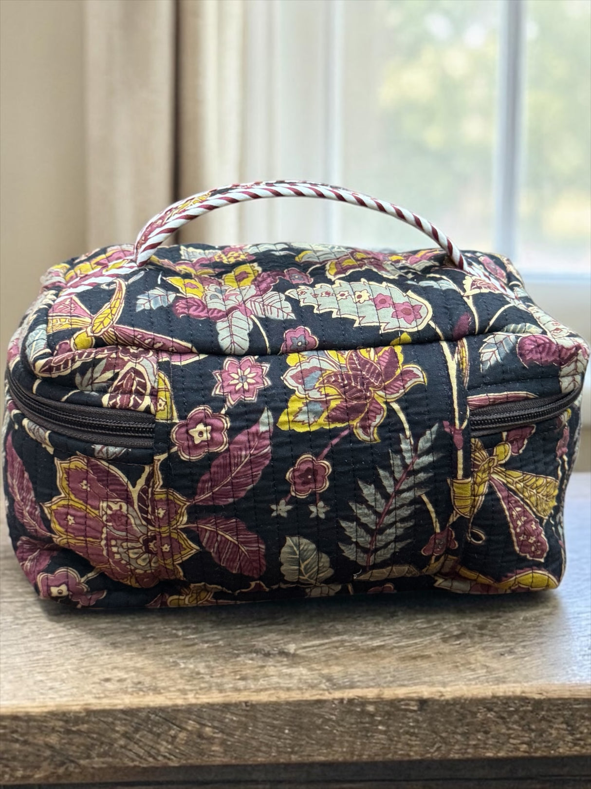 cotton-beautiful-handcrafted-multipurpose-toiletry-bag