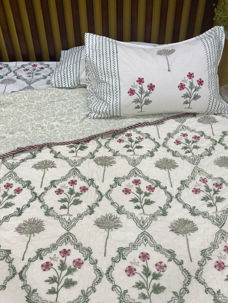 cotton-bedsheet-set-regal-heritage-reversible-mulmul-quilt