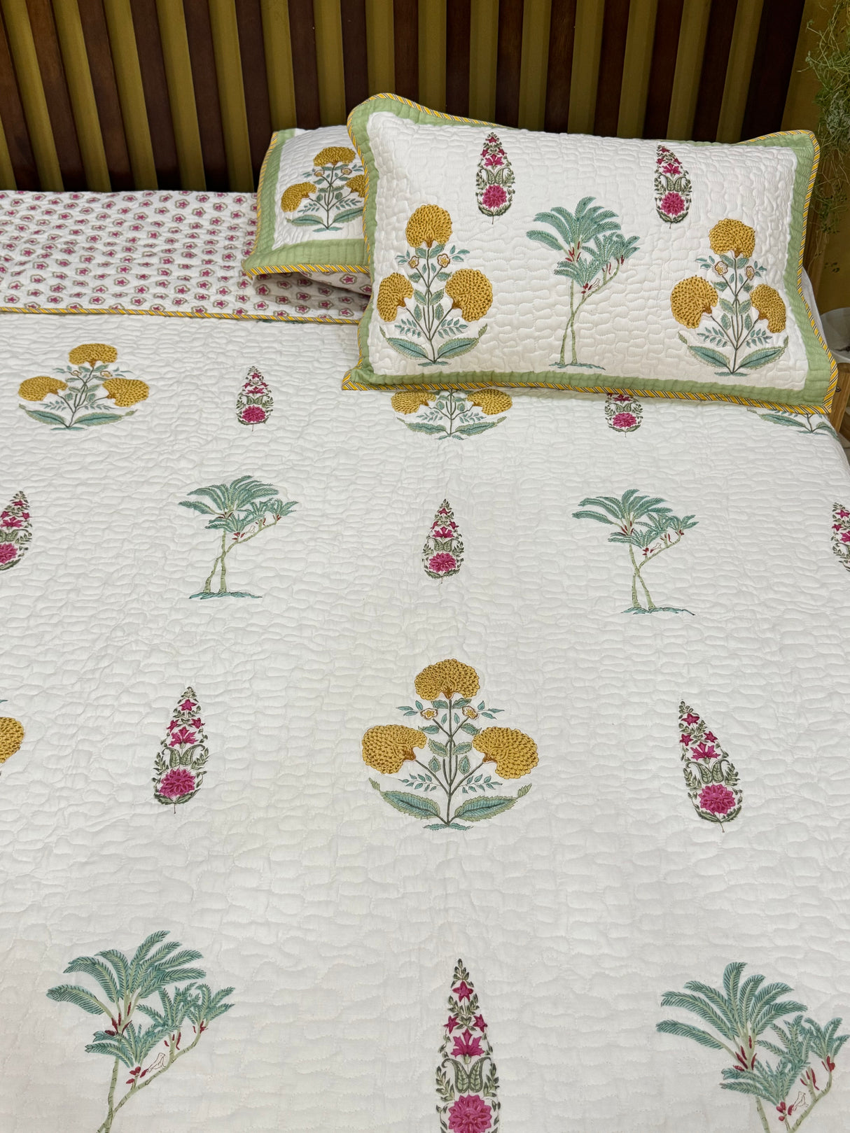 cotton-mulmul-bedcover-kapaas-katha