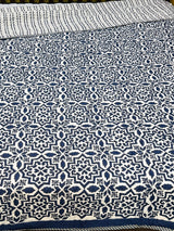 cotton-quilt-with-all-over-motif-print