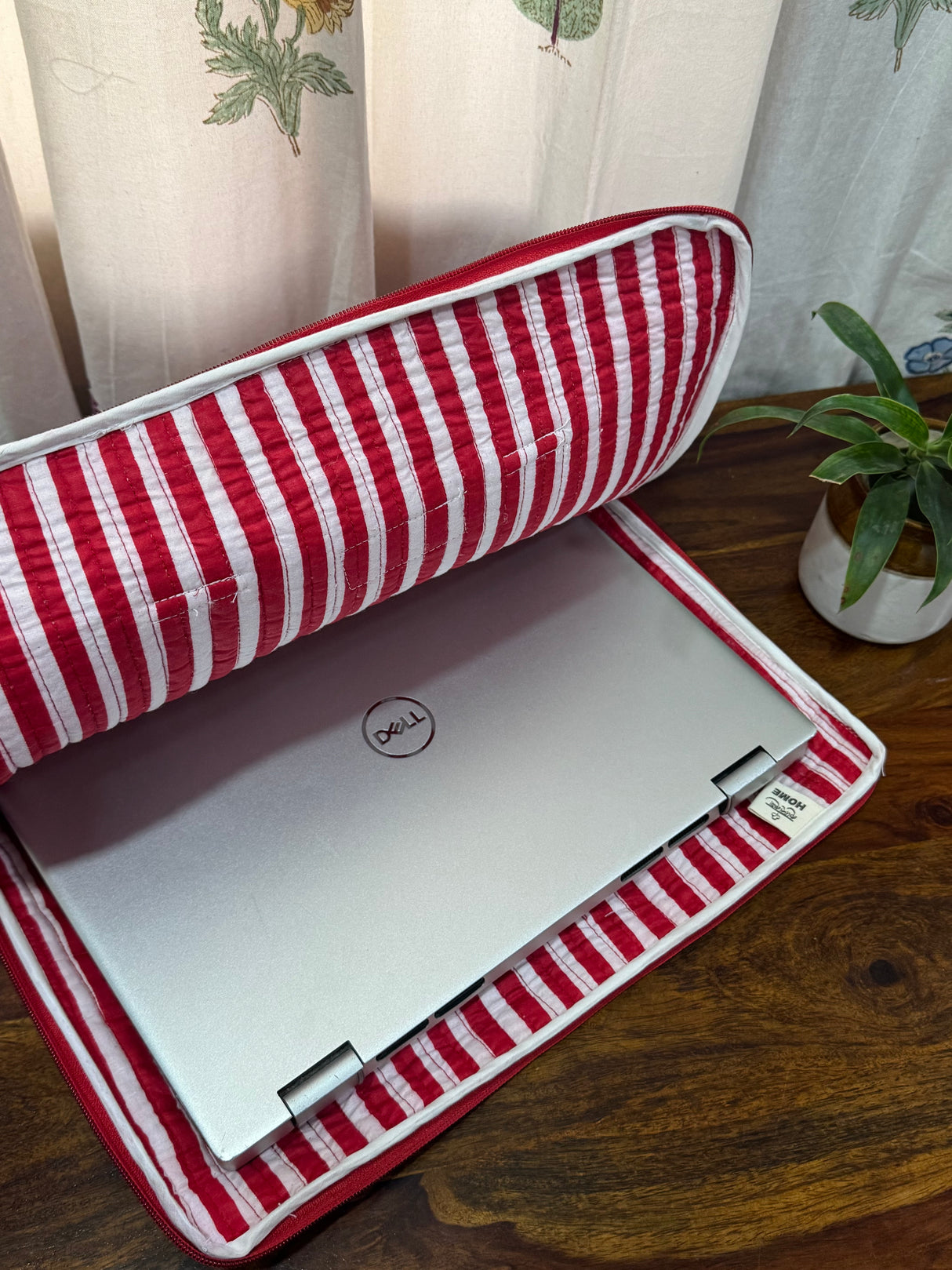 cotton-quilted-laptop-sleeve-with-carry-handle