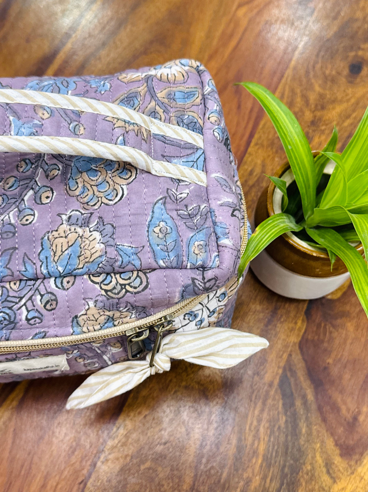 cotton-versatile-blue-jaipur-handmade-vanity-bag