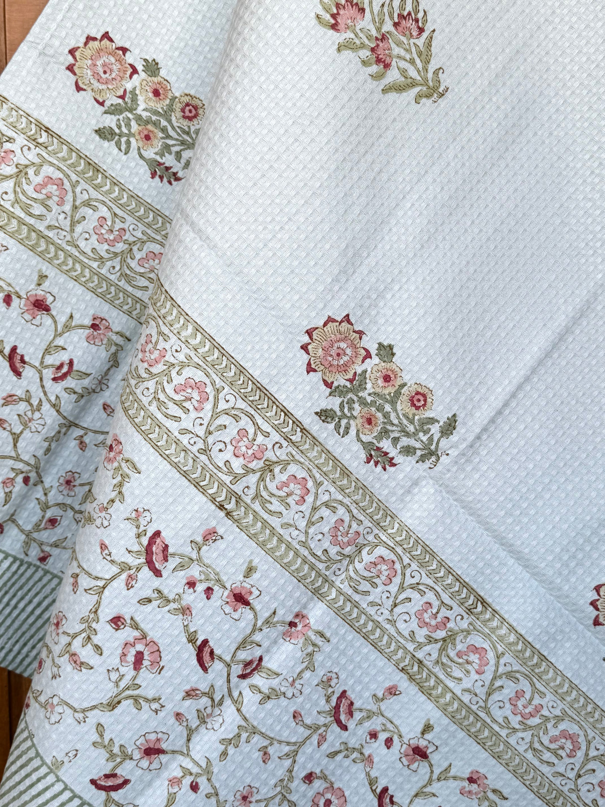 cotton-waffle-weave-bath-towel-blockprint-pure-botanica